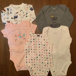 Infant Onesie’s Bundle of 5